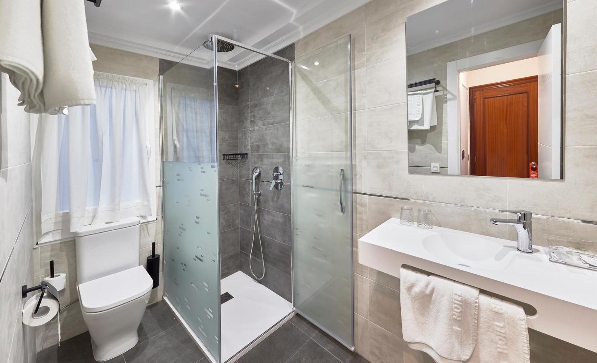 Hotel Rico Luarca Buitenkant foto