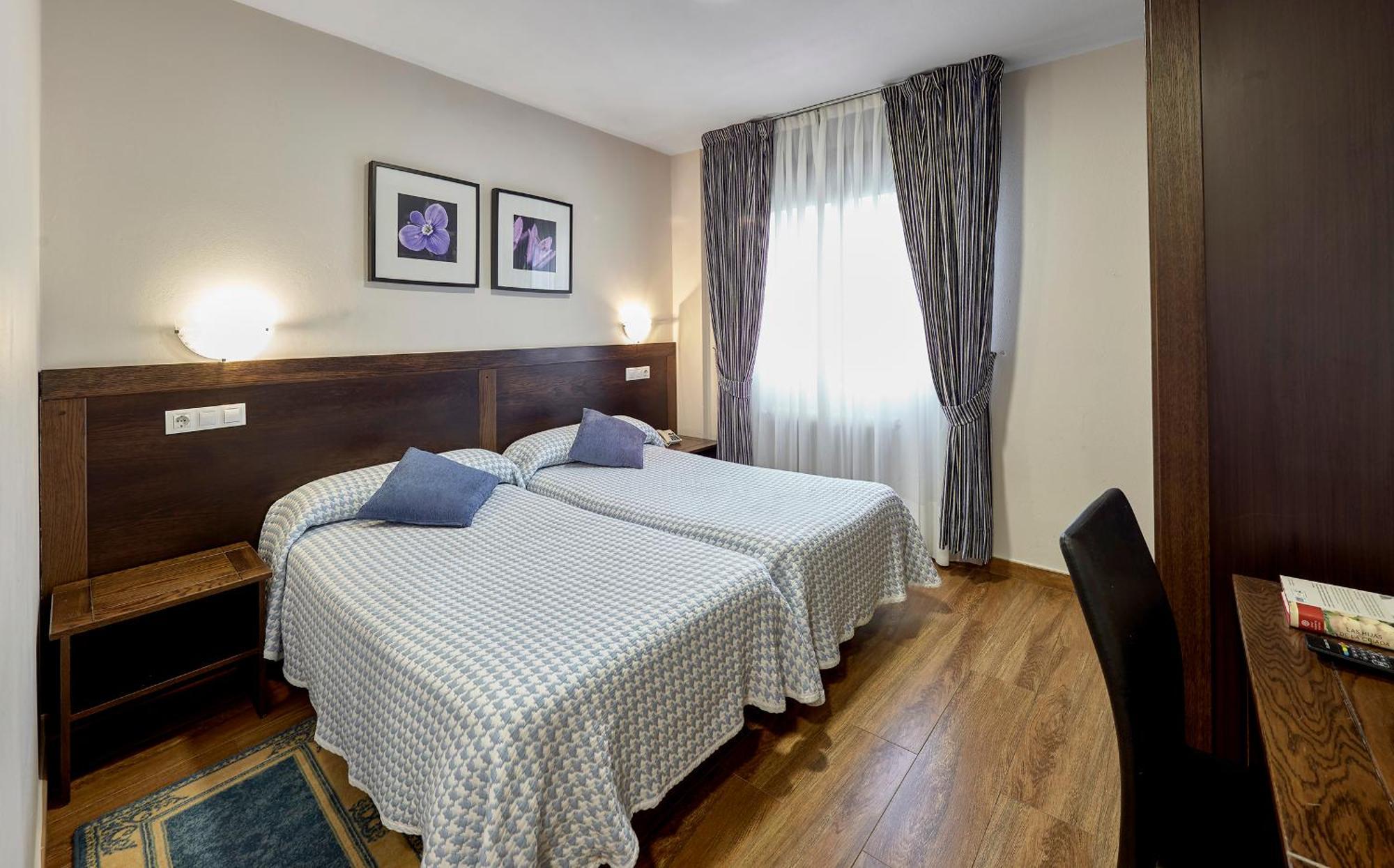 Hotel Rico Luarca Buitenkant foto