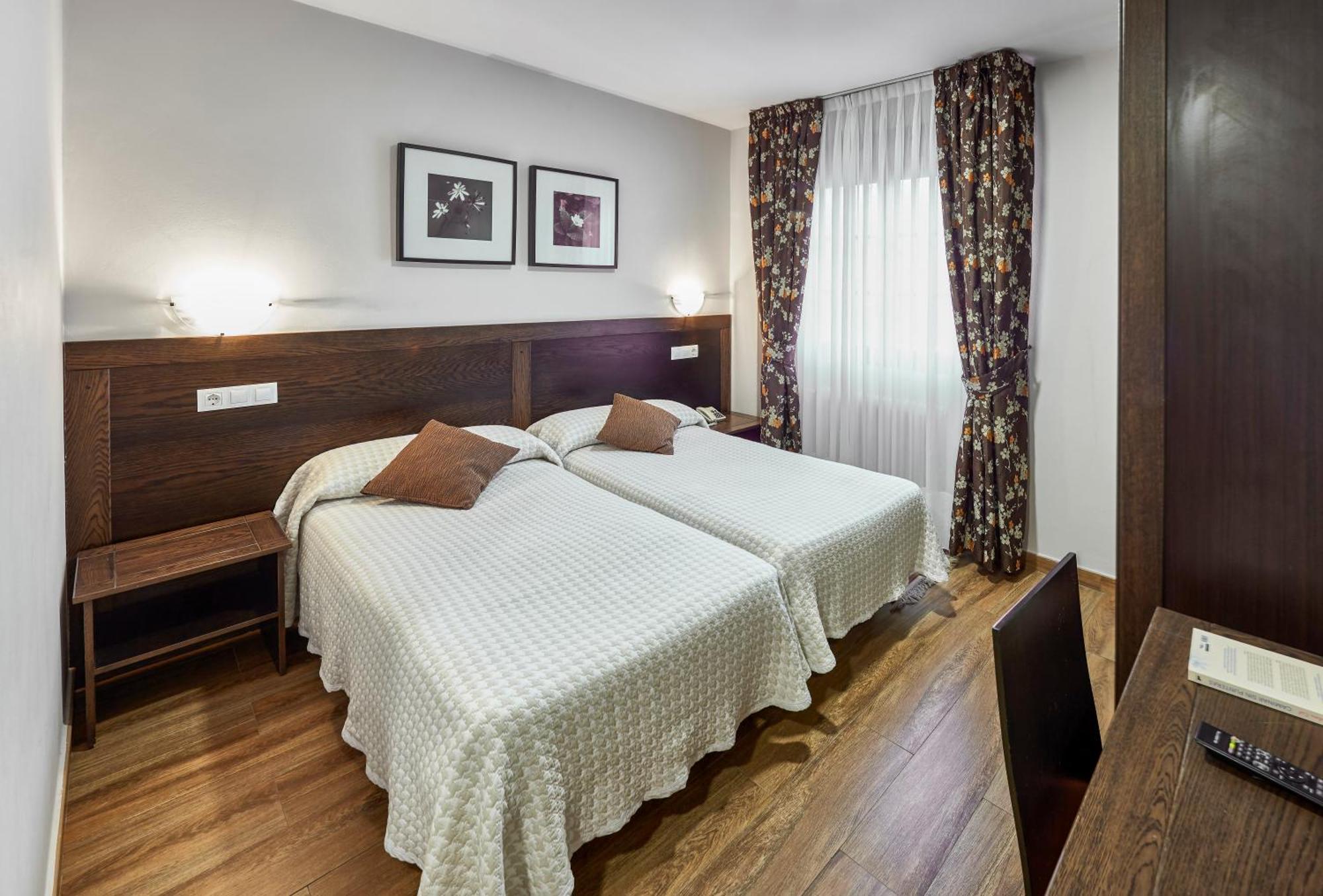 Hotel Rico Luarca Buitenkant foto